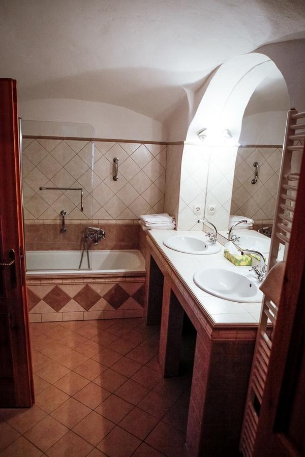 Appartamento Erzsébet Pince Tokaj Esterno foto